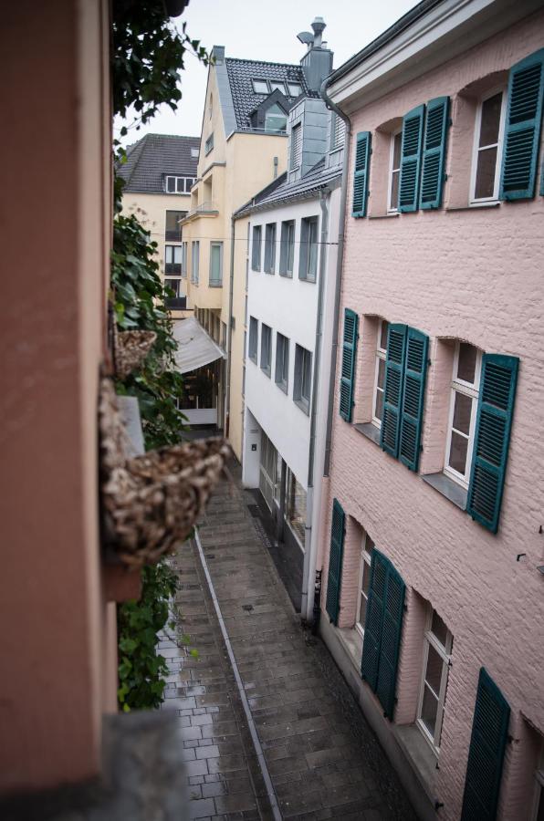 Altstadt Apartment Alisa Düsseldorf Buitenkant foto