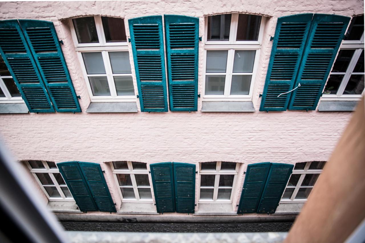 Altstadt Apartment Alisa Düsseldorf Buitenkant foto