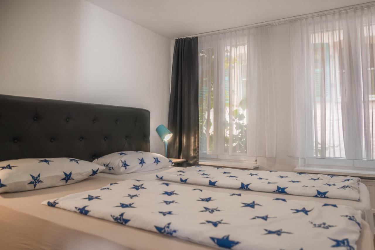 Altstadt Apartment Alisa Düsseldorf Buitenkant foto