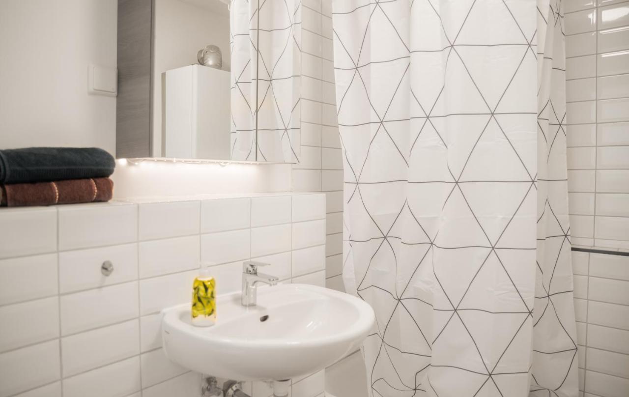 Altstadt Apartment Alisa Düsseldorf Buitenkant foto