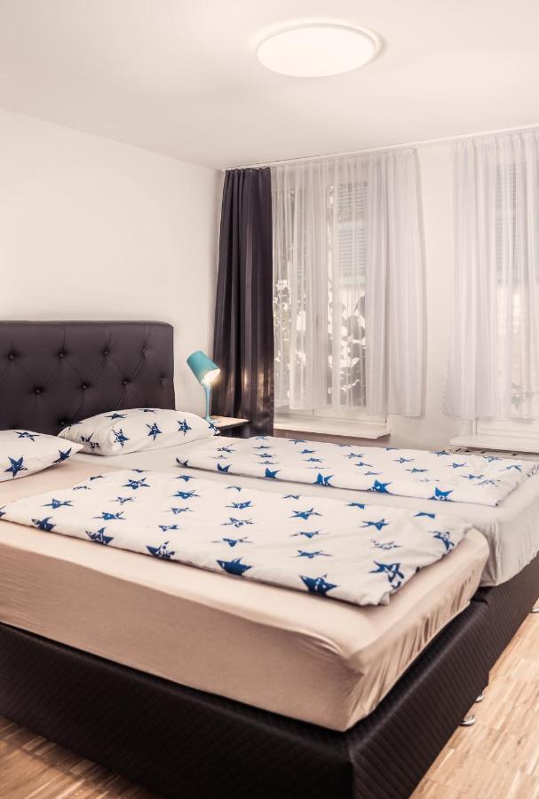 Altstadt Apartment Alisa Düsseldorf Buitenkant foto