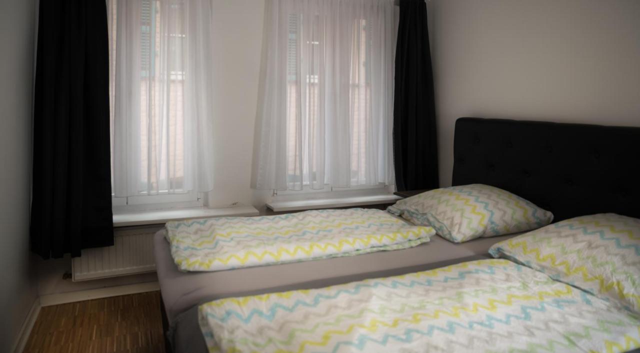 Altstadt Apartment Alisa Düsseldorf Buitenkant foto