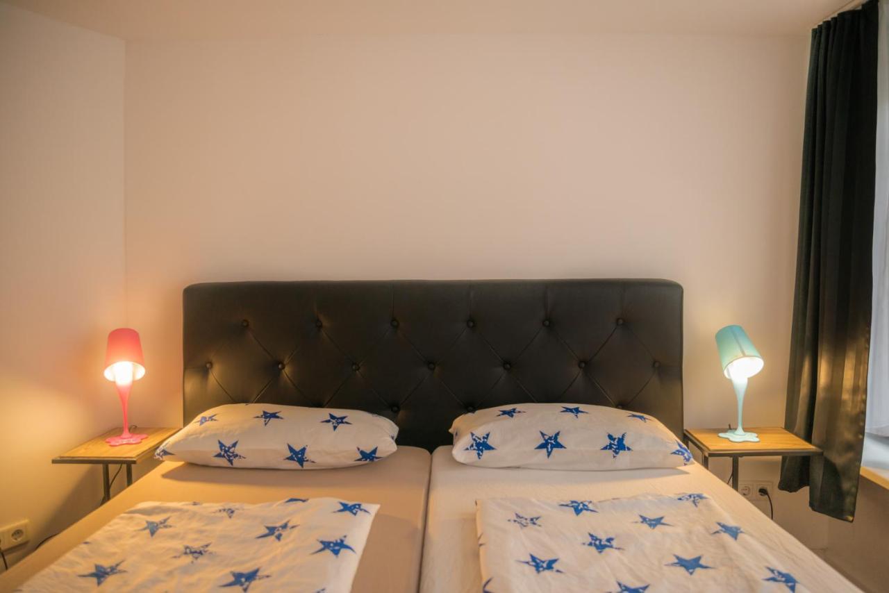 Altstadt Apartment Alisa Düsseldorf Buitenkant foto