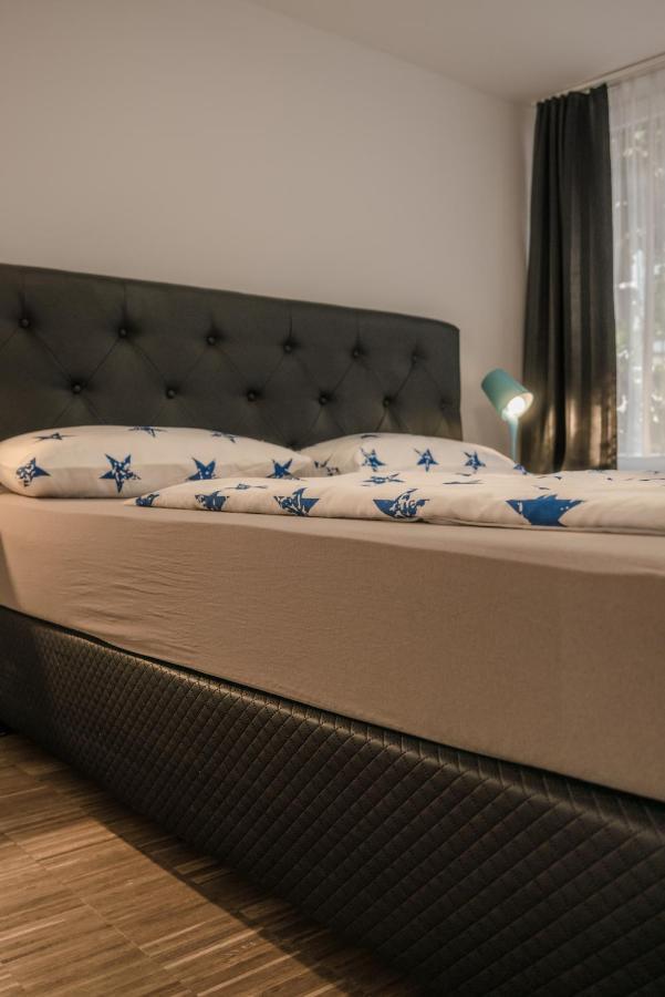 Altstadt Apartment Alisa Düsseldorf Buitenkant foto